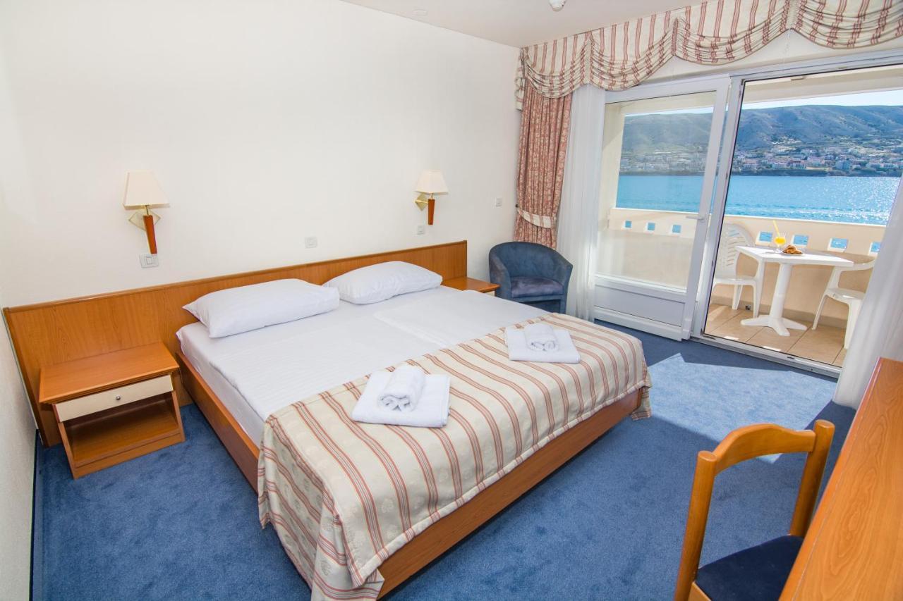 Family Hotel Pagus 파그 외부 사진