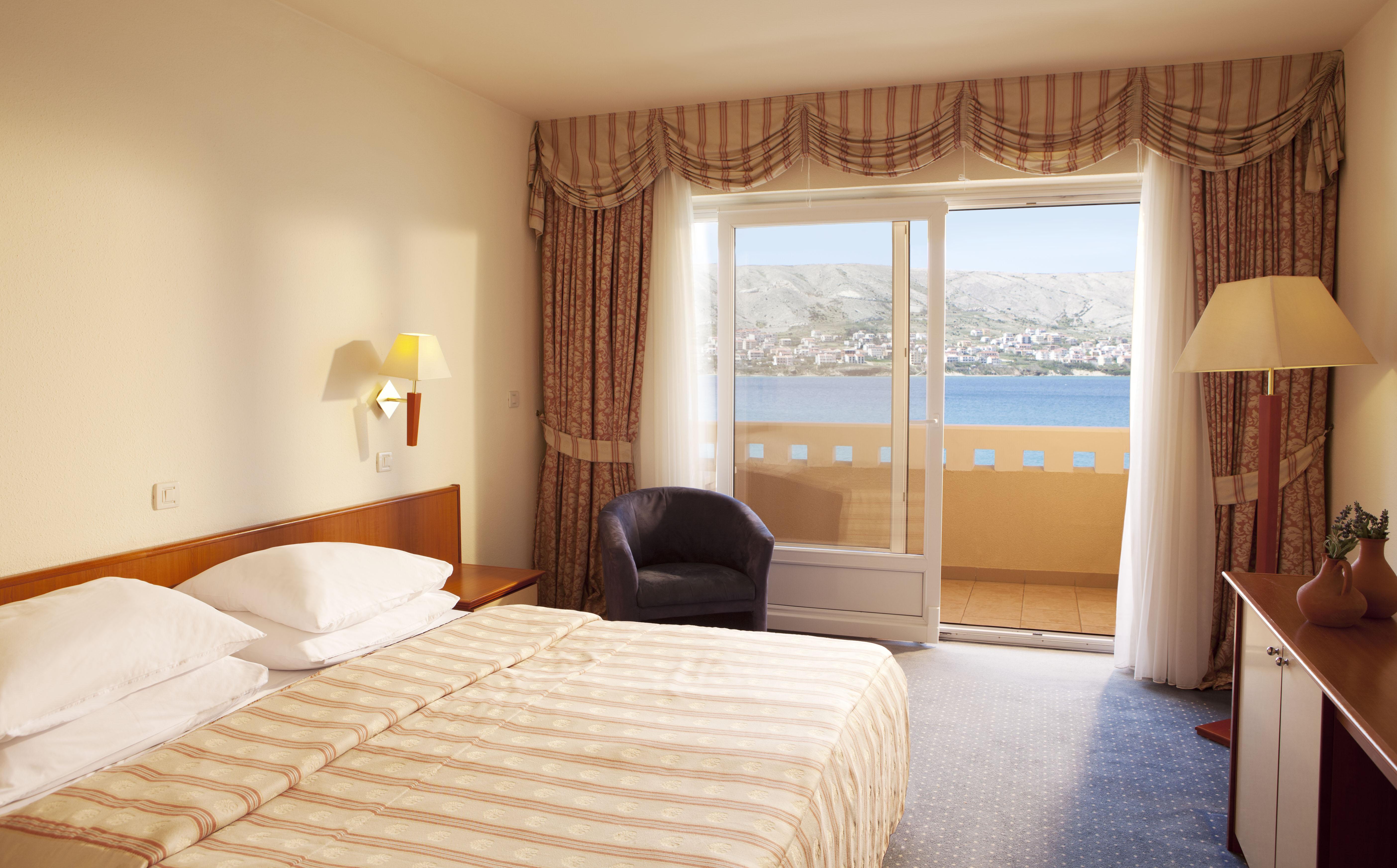 Family Hotel Pagus 파그 외부 사진
