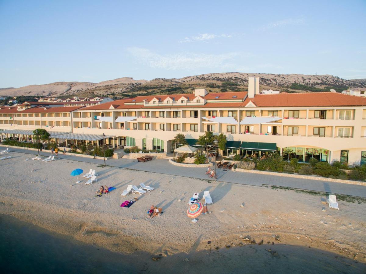 Family Hotel Pagus 파그 외부 사진