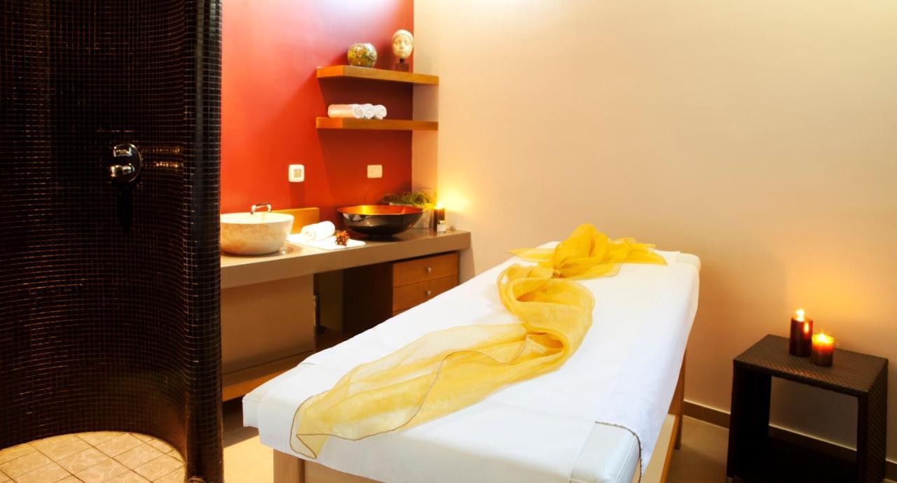 Family Hotel Pagus 파그 외부 사진